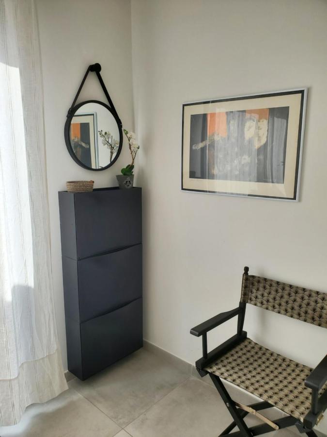 Charmant Studio Moderne Avec Exterieur "Dormir En Provence" フォンヴィエイユ エクステリア 写真